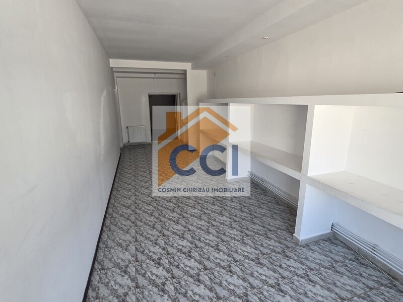 Spatiu comercial versatil de vanzare, parter, 119 mp.